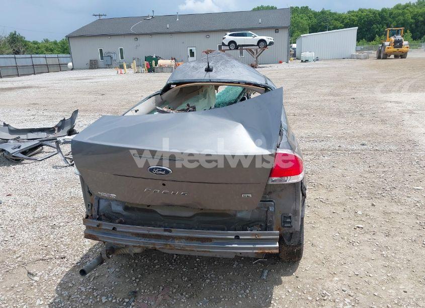 Photo 16 of 2009 Ford Focus SE (VIN 1FAHP35N39W144016)