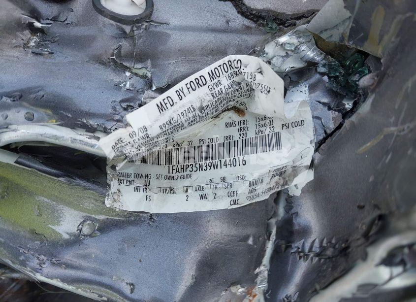 Photo 9 of 2009 Ford Focus SE (VIN 1FAHP35N39W144016)