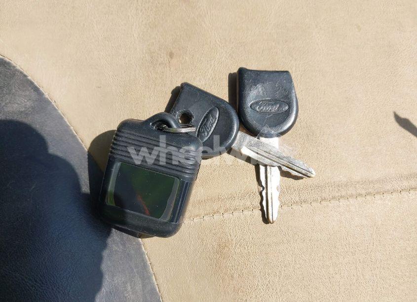 Photo 11 of 2009 Ford Focus SE (VIN 1FAHP35N39W146977)