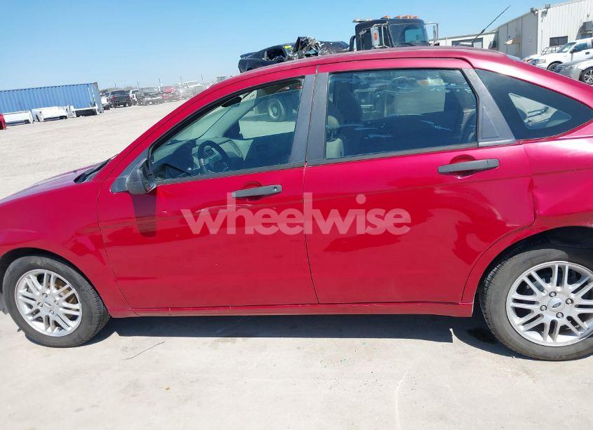 Photo 15 of 2009 Ford Focus SE (VIN 1FAHP35N39W146977)