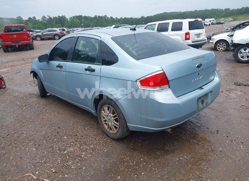 Photo 3 of 2009 Ford Focus SE (VIN 1FAHP35N39W149572)