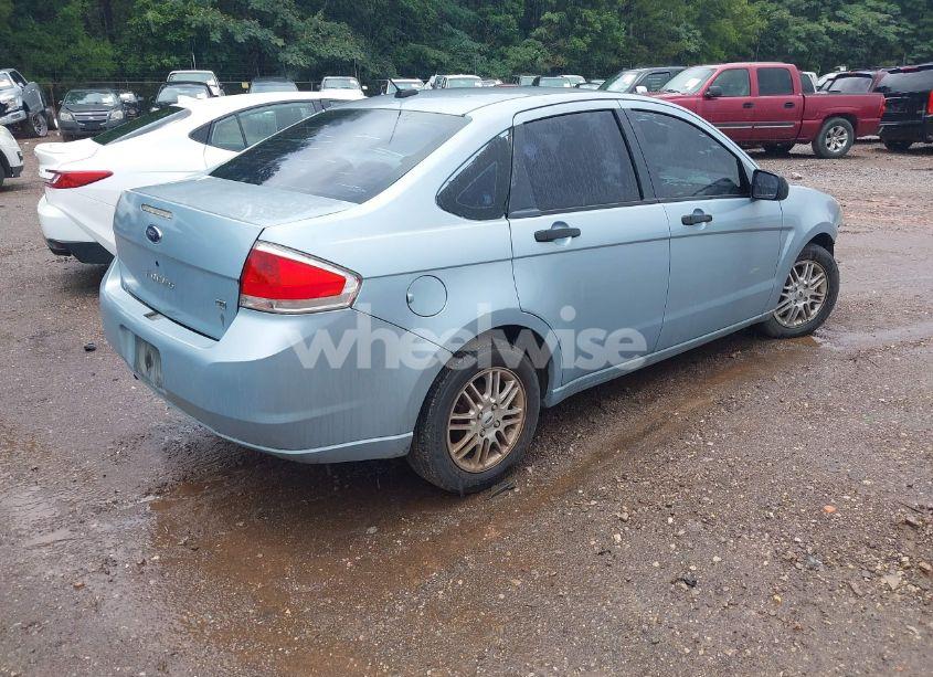 Photo 4 of 2009 Ford Focus SE (VIN 1FAHP35N39W149572)