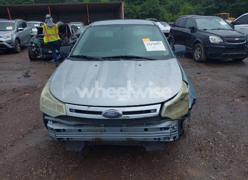 Photo 6 of 2009 Ford Focus SE (VIN 1FAHP35N39W149572)