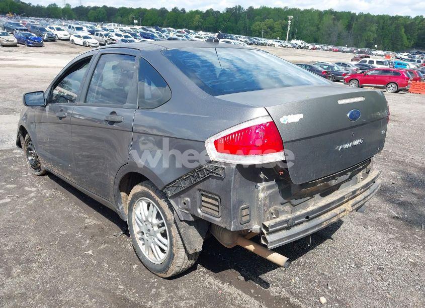 Photo 3 of 2009 Ford Focus SE (VIN 1FAHP35N39W176755)