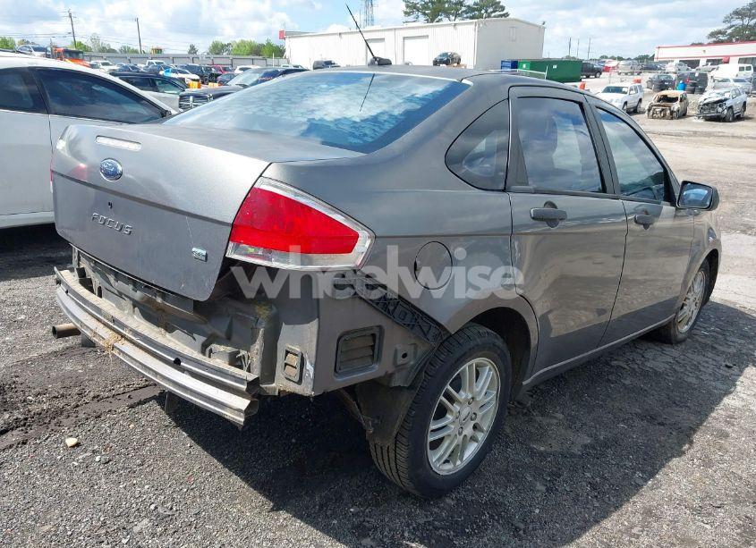 Photo 4 of 2009 Ford Focus SE (VIN 1FAHP35N39W176755)