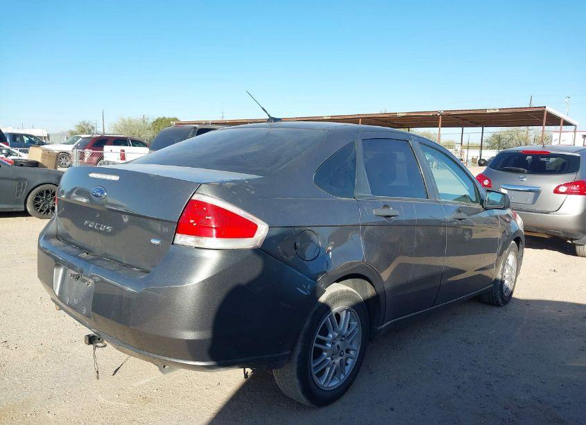 Photo 4 of 2009 Ford Focus SE (VIN 1FAHP35N39W196312)