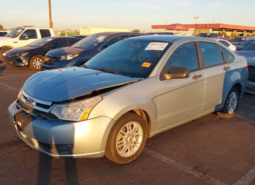 Photo 2 of 2009 Ford Focus SE (VIN 1FAHP35N39W219670)