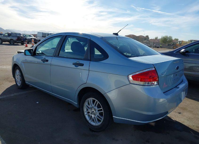Photo 3 of 2009 Ford Focus SE (VIN 1FAHP35N39W219670)