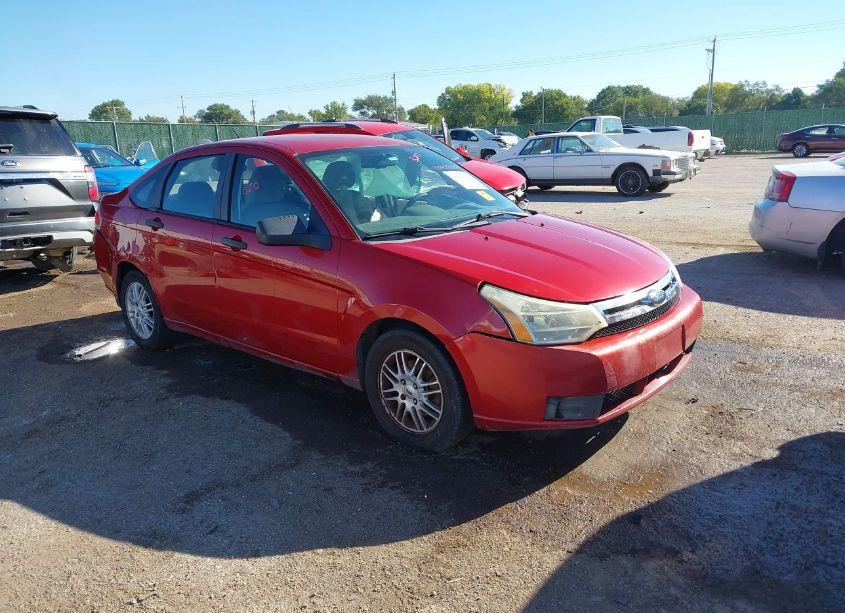 2009 Ford Focus SE (VIN 1FAHP35N39W225016) main photo