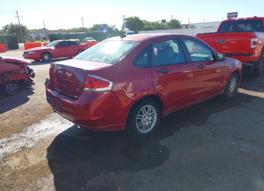 Photo 4 of 2009 Ford Focus SE (VIN 1FAHP35N39W225016)
