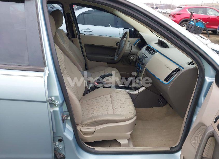 Photo 5 of 2009 Ford Focus SE (VIN 1FAHP35N39W234248)