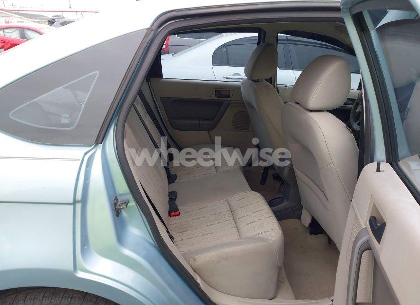 Photo 8 of 2009 Ford Focus SE (VIN 1FAHP35N39W234248)