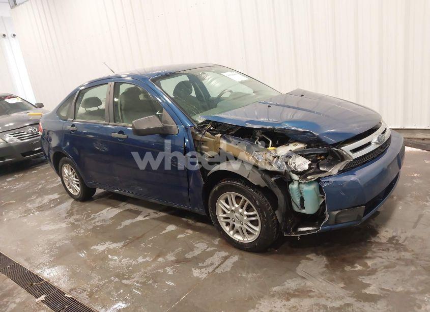 2009 Ford Focus SE (VIN 1FAHP35N39W246268) main photo