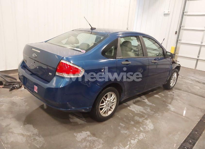 Photo 4 of 2009 Ford Focus SE (VIN 1FAHP35N39W246268)