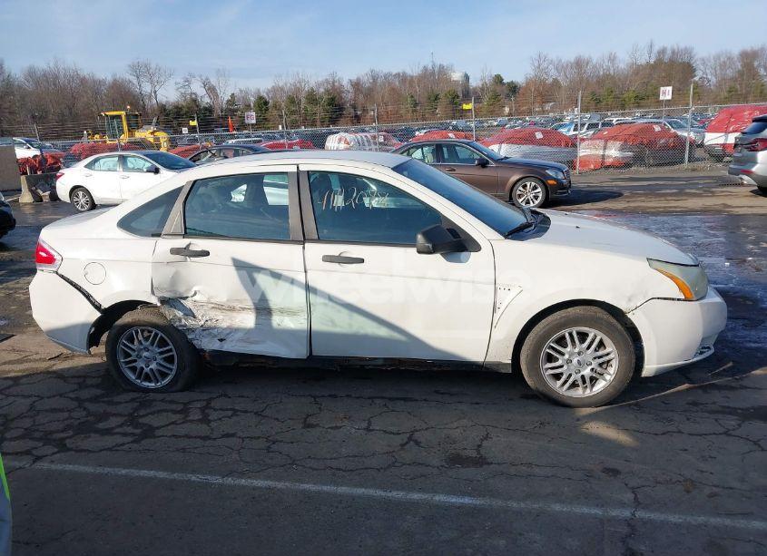 Photo 13 of 2009 Ford Focus SE (VIN 1FAHP35N39W247131)