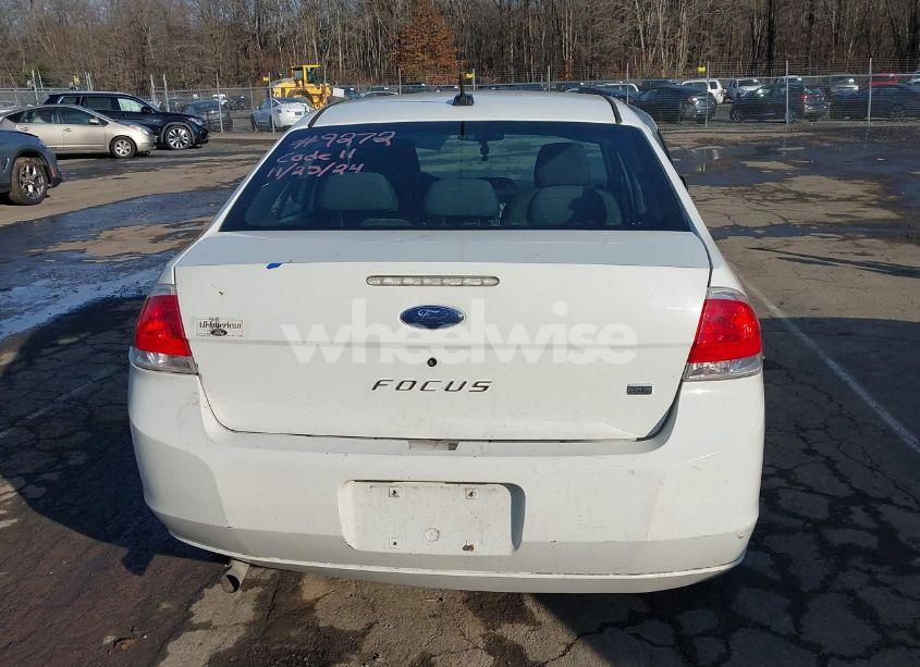 Photo 16 of 2009 Ford Focus SE (VIN 1FAHP35N39W247131)