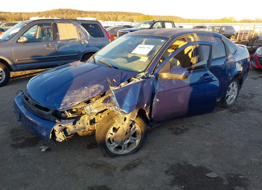 Photo 2 of 2008 Ford Focus SE/SES (VIN 1FAHP35N48W108186)