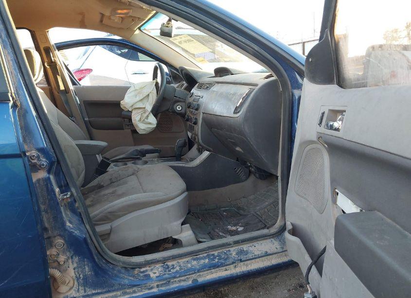 Photo 5 of 2008 Ford Focus SE/SES (VIN 1FAHP35N48W108186)