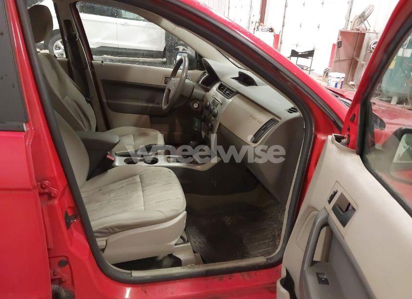 Photo 5 of 2008 Ford Focus SE/SES (VIN 1FAHP35N48W132911)