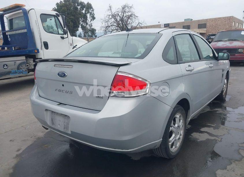 Photo 4 of 2008 Ford Focus SE/SES (VIN 1FAHP35N48W194275)