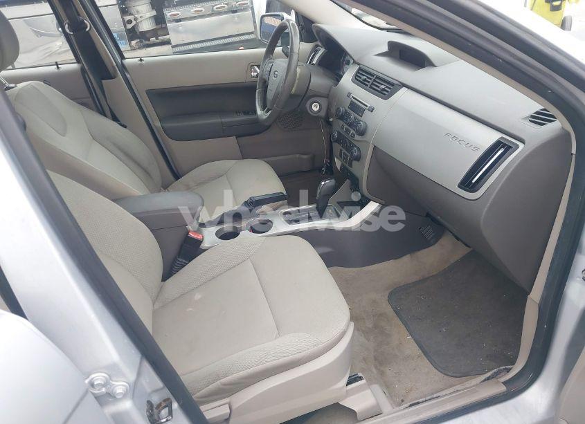 Photo 5 of 2008 Ford Focus SE/SES (VIN 1FAHP35N48W194275)