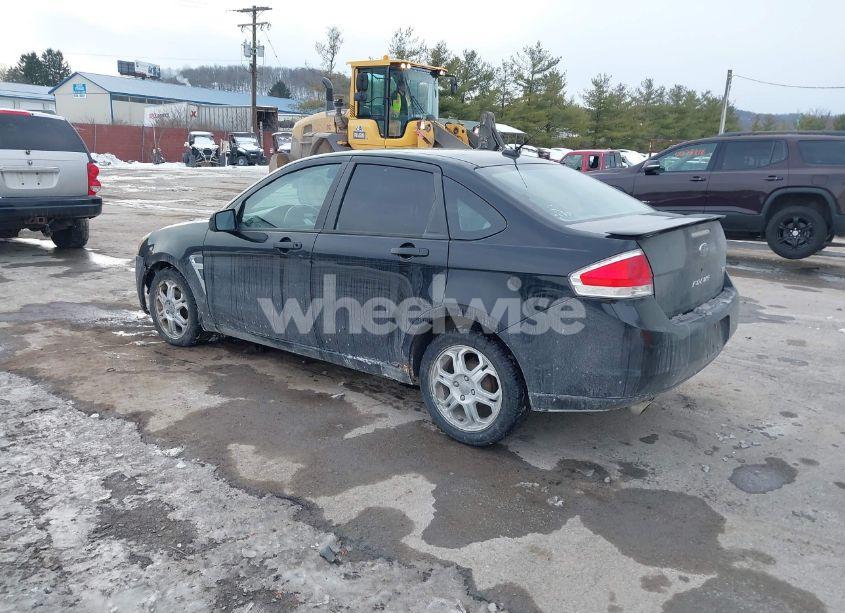 Photo 3 of 2008 Ford Focus SE/SES (VIN 1FAHP35N48W211205)