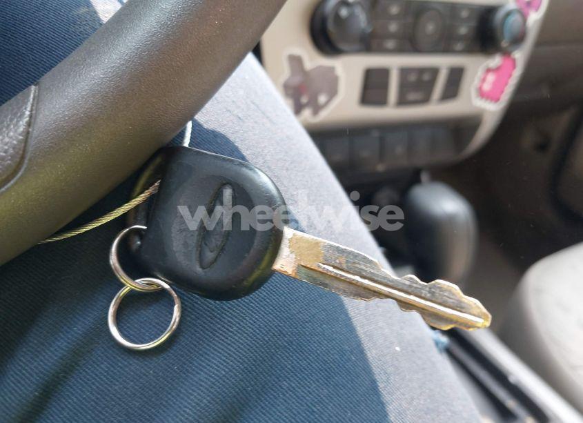 Photo 11 of 2008 Ford Focus SE/SES (VIN 1FAHP35N48W230014)