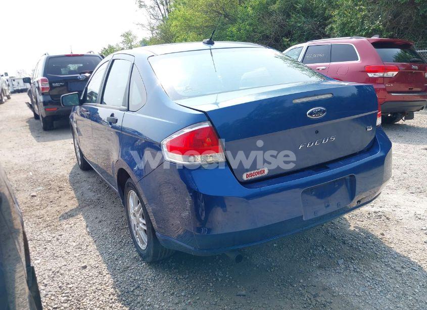 Photo 3 of 2008 Ford Focus SE/SES (VIN 1FAHP35N48W230014)