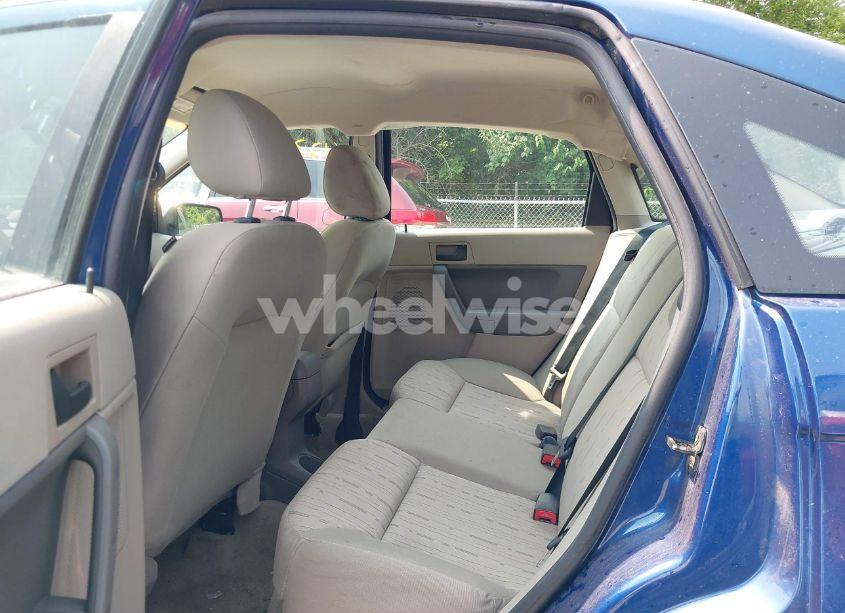 Photo 8 of 2008 Ford Focus SE/SES (VIN 1FAHP35N48W230014)