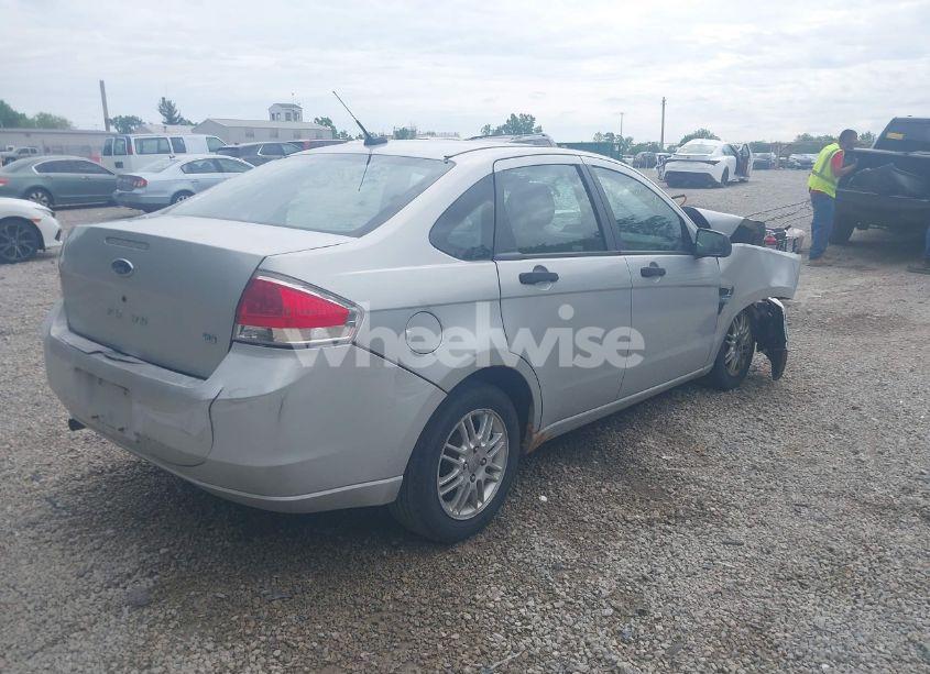 Photo 4 of 2008 Ford Focus SE/SES (VIN 1FAHP35N48W254992)