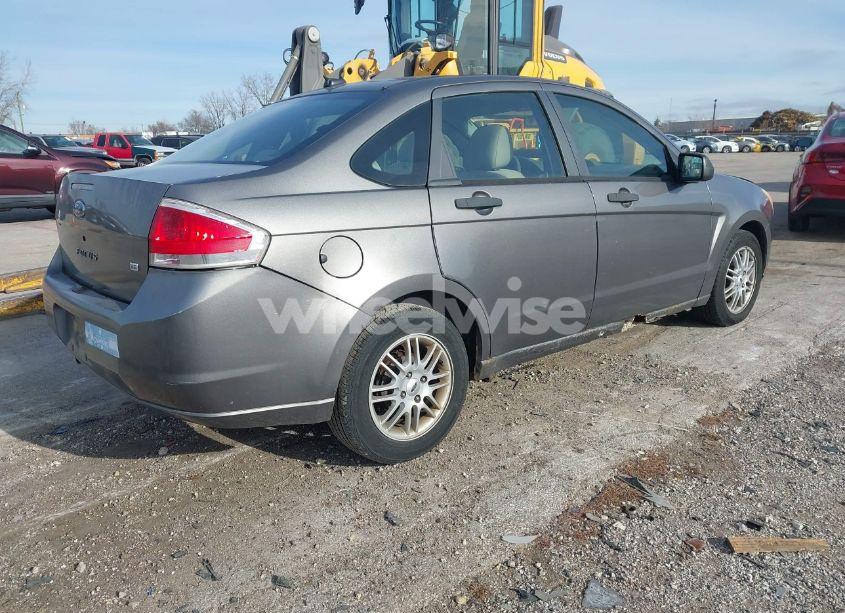 Photo 4 of 2009 Ford Focus SE (VIN 1FAHP35N49W107962)