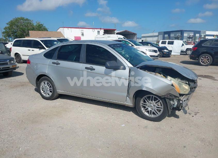 2009 Ford Focus SE (VIN 1FAHP35N49W131923) main photo