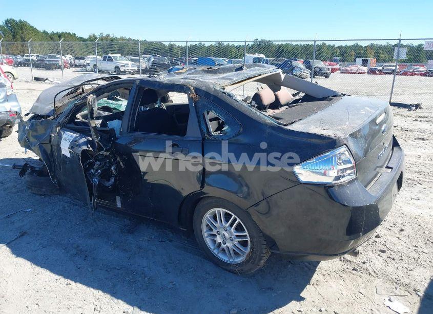 Photo 3 of 2009 Ford Focus SE (VIN 1FAHP35N49W165392)