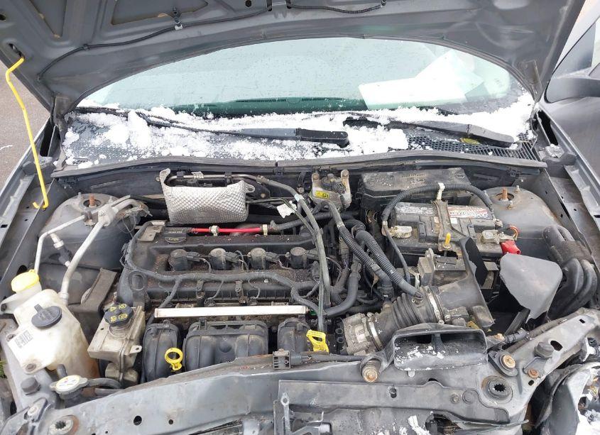 Photo 10 of 2009 Ford Focus SE (VIN 1FAHP35N49W180927)