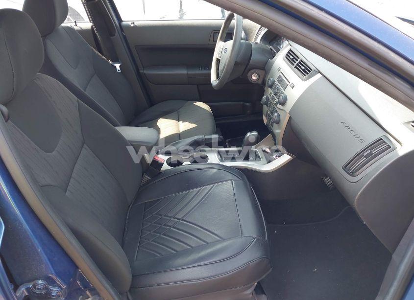 Photo 5 of 2009 Ford Focus SE (VIN 1FAHP35N49W222397)