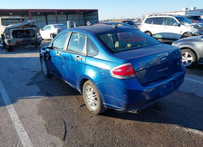 Photo 3 of 2009 Ford Focus SE (VIN 1FAHP35N49W263242)