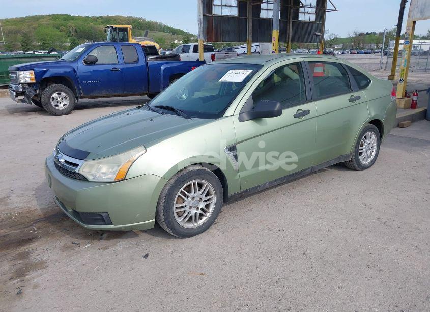 Photo 2 of 2008 Ford Focus SE/SES (VIN 1FAHP35N58W116555)