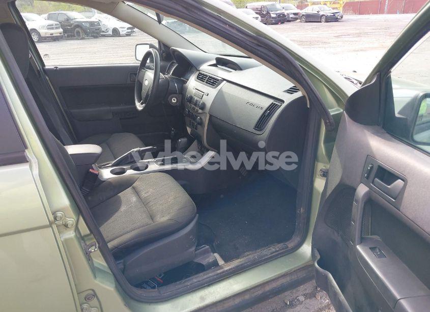 Photo 5 of 2008 Ford Focus SE/SES (VIN 1FAHP35N58W116555)