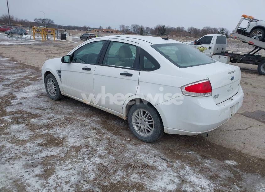 Photo 3 of 2008 Ford Focus SE (VIN 1FAHP35N58W120797)
