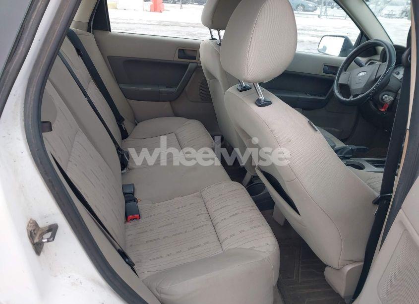 Photo 8 of 2008 Ford Focus SE (VIN 1FAHP35N58W120797)