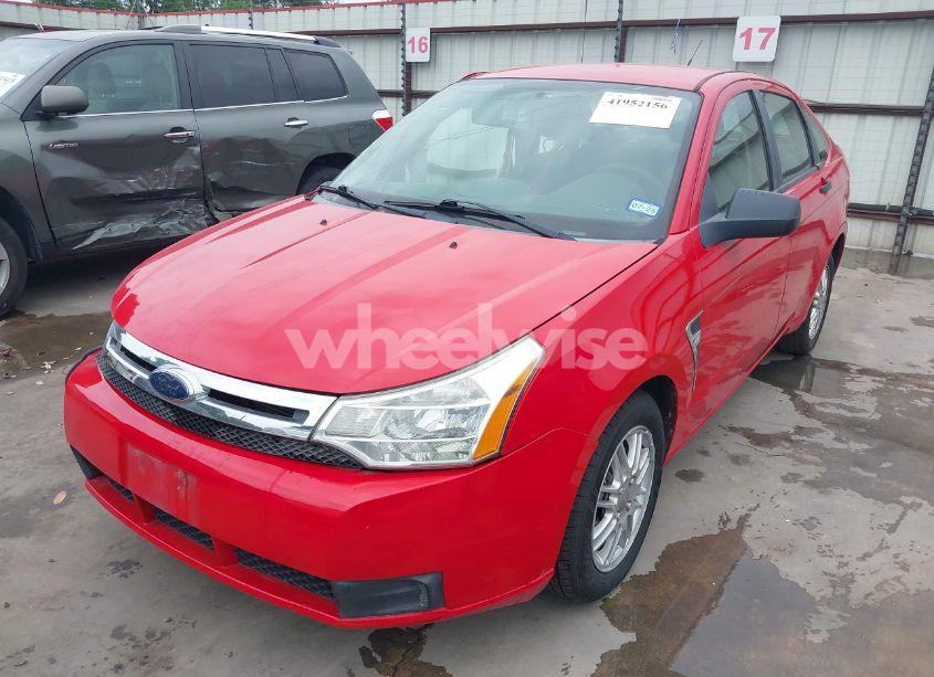 Photo 2 of 2008 Ford Focus SE/SES (VIN 1FAHP35N58W122873)