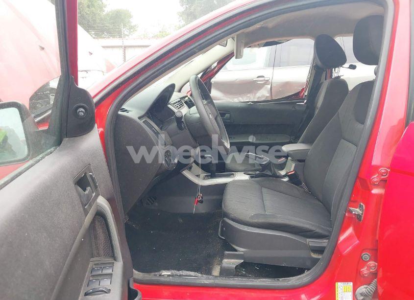 Photo 5 of 2008 Ford Focus SE/SES (VIN 1FAHP35N58W122873)