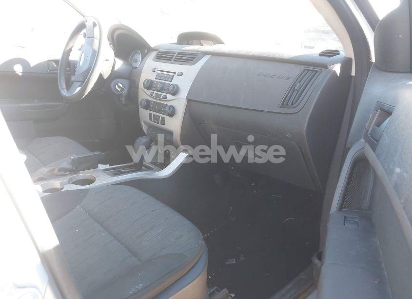 Photo 5 of 2008 Ford Focus SE/SES (VIN 1FAHP35N58W142766)