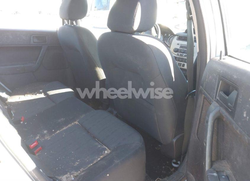 Photo 8 of 2008 Ford Focus SE/SES (VIN 1FAHP35N58W142766)