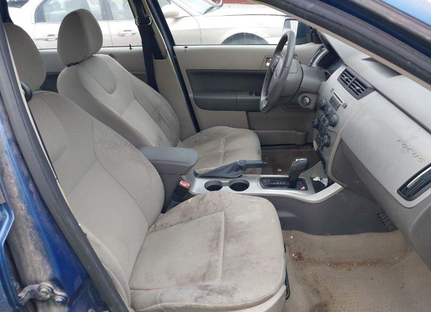 Photo 5 of 2008 Ford Focus SE/SES (VIN 1FAHP35N58W169742)