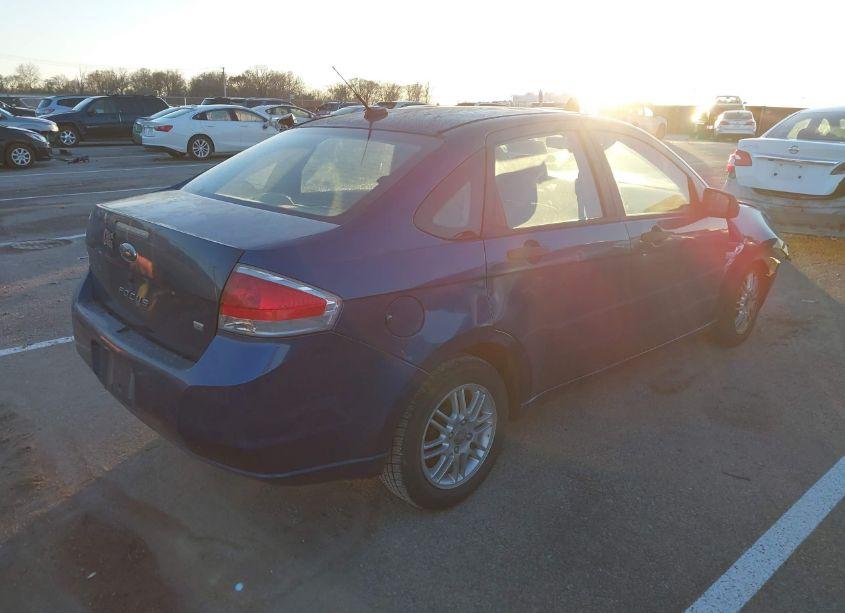 Photo 4 of 2008 Ford Focus SE/SES (VIN 1FAHP35N58W184127)
