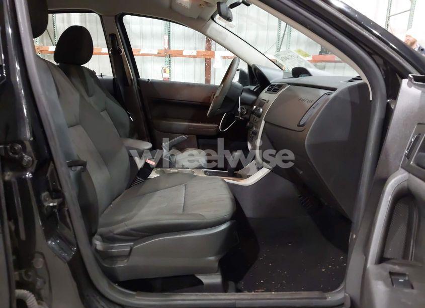 Photo 5 of 2008 Ford Focus SE/SES (VIN 1FAHP35N58W254659)