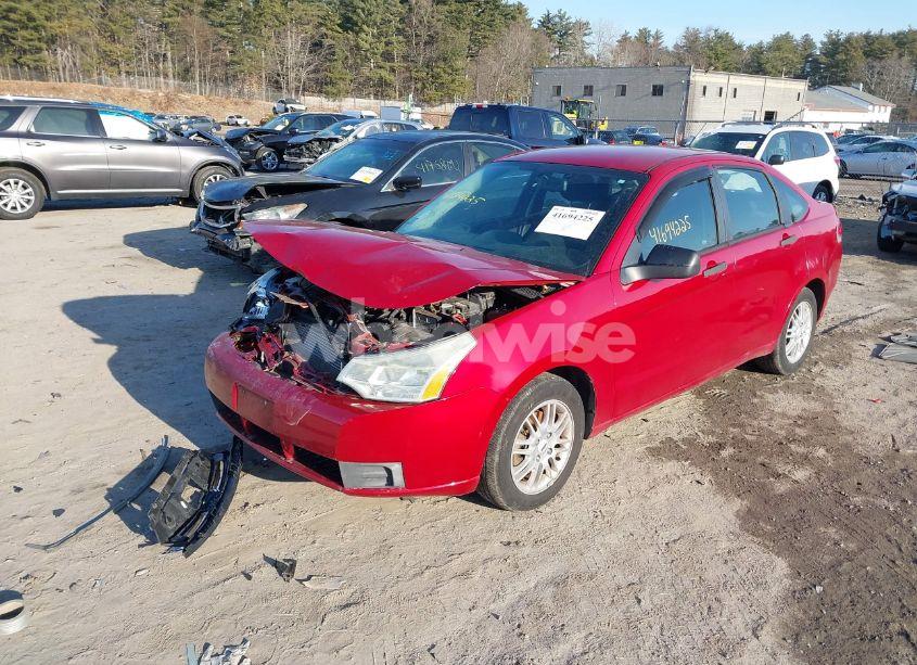 Photo 2 of 2009 Ford Focus SE (VIN 1FAHP35N59W121241)