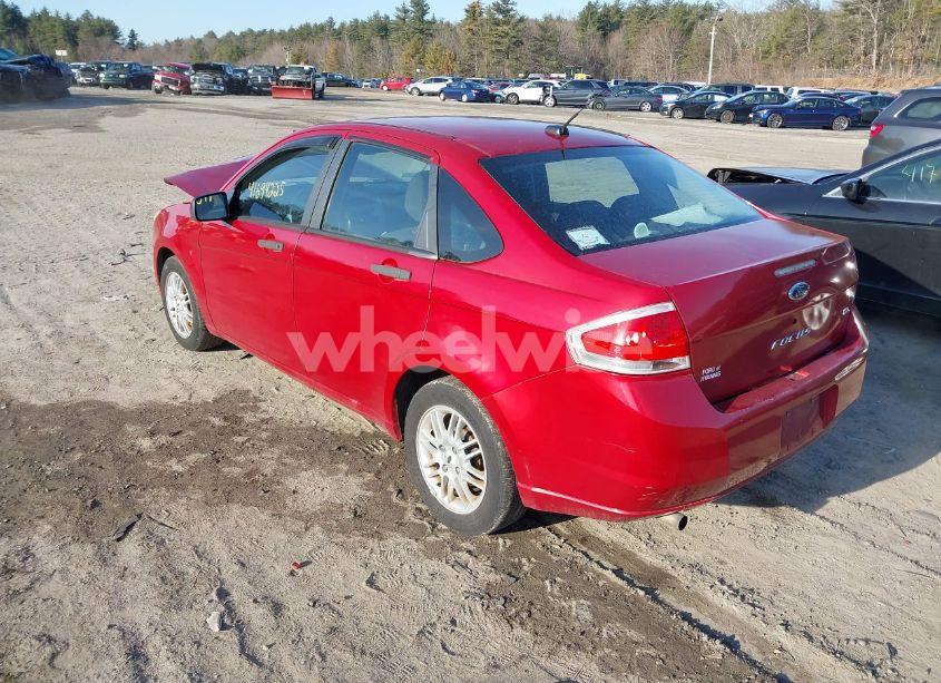 Photo 3 of 2009 Ford Focus SE (VIN 1FAHP35N59W121241)