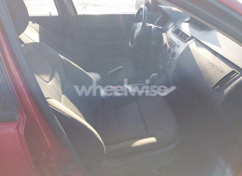 Photo 5 of 2009 Ford Focus SE (VIN 1FAHP35N59W121241)